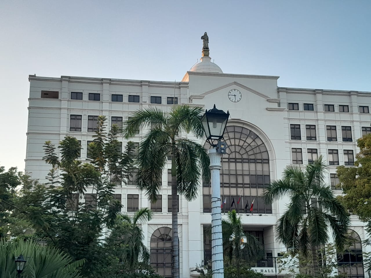 The Iloilo City Hall. 8-storey building housing the city's seat of government. A small dome can be spoted on top featuring the bronze scultured Lin-ay sang Iloilo (Lady of Iloilo). The front of the city hall was taken from Plaza Libertad.